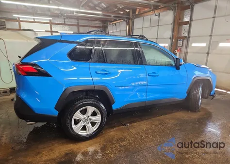 2021 Toyota Rav4 Xle from USA, damaged, VIN 2T3P1RFV9MW241916